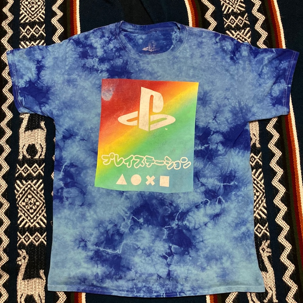 PlayStation Tie-Dye ayer